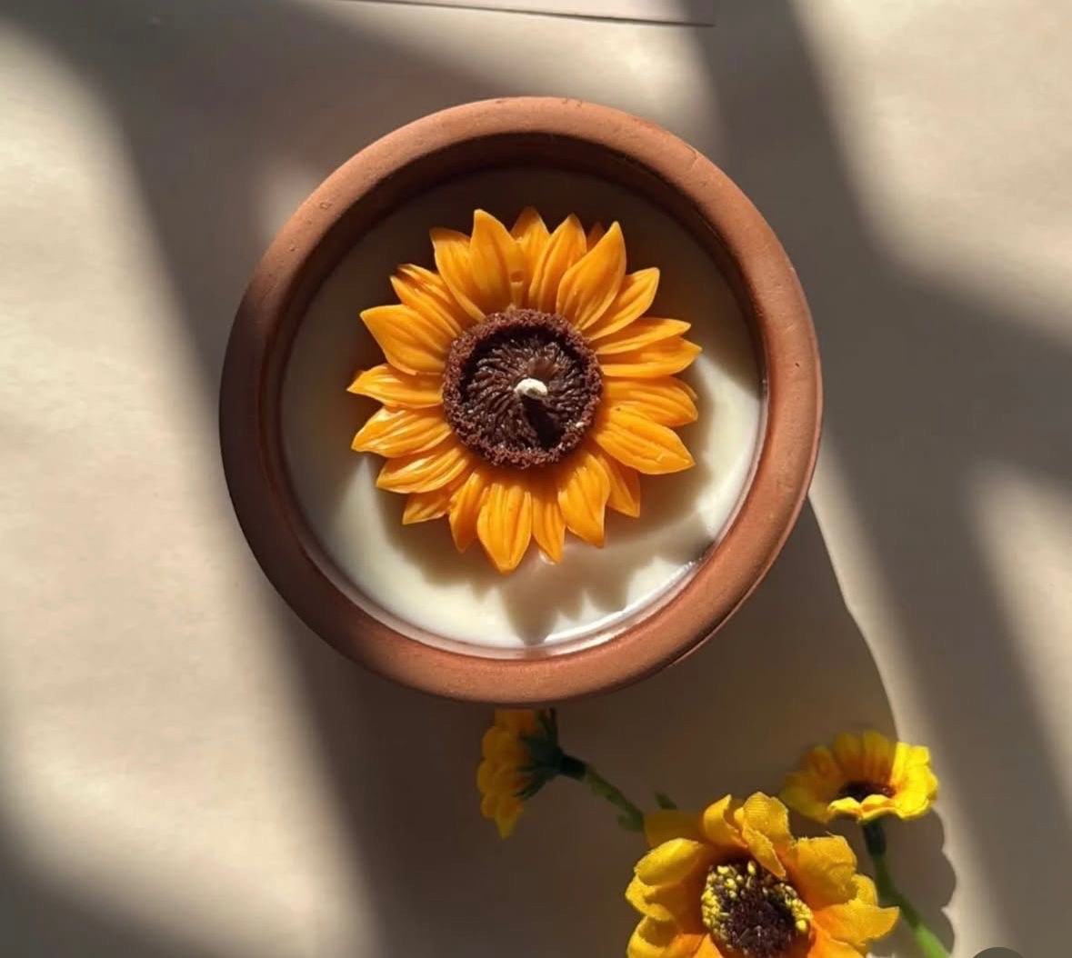Sunflower Floating Candle – Brighten Your Space with Blooming Warmth | CustomVilla